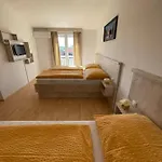 Nikolina 3*