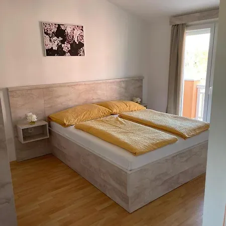 Nikolina Bed and breakfast 3*