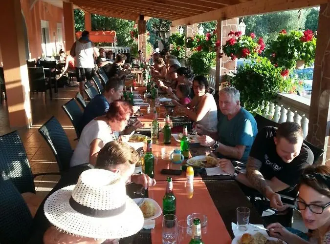 Nocleg ze śniadaniem Nikolina