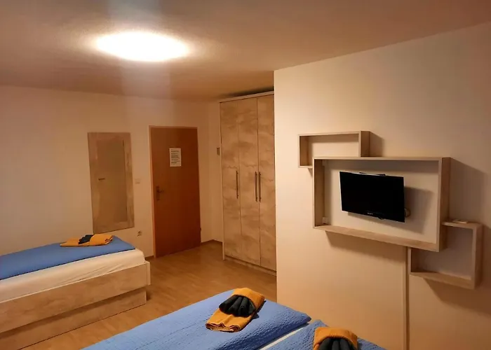 Nikolina Bed & Breakfast